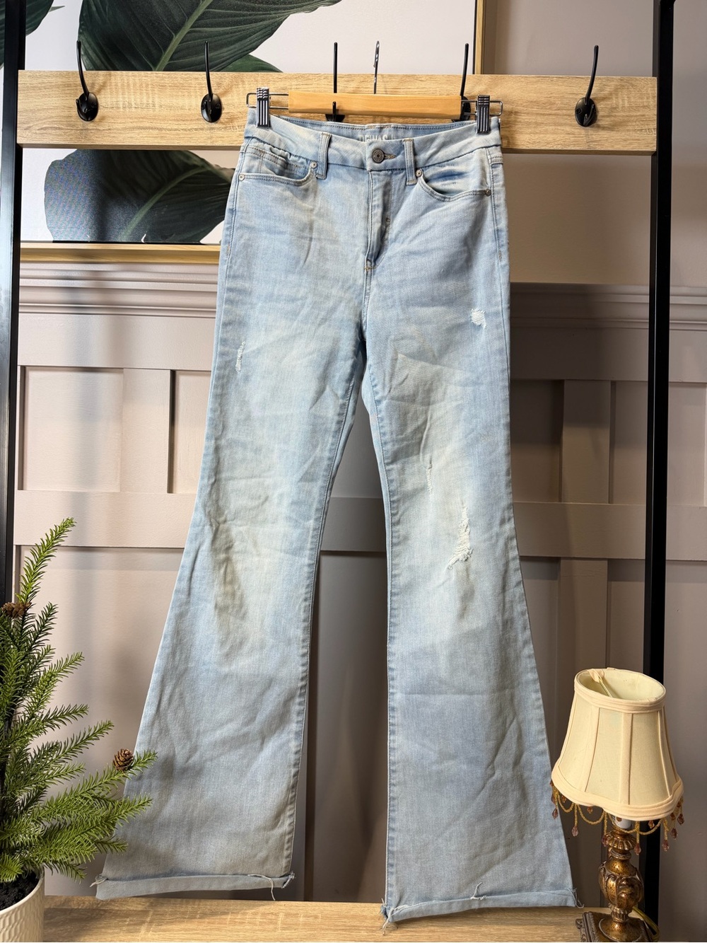 Light Wash Rewash Women's Flare Jeans - Casual High-Rise Style Size 5/ 27